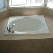 Seattle Ceramic Tub Surround